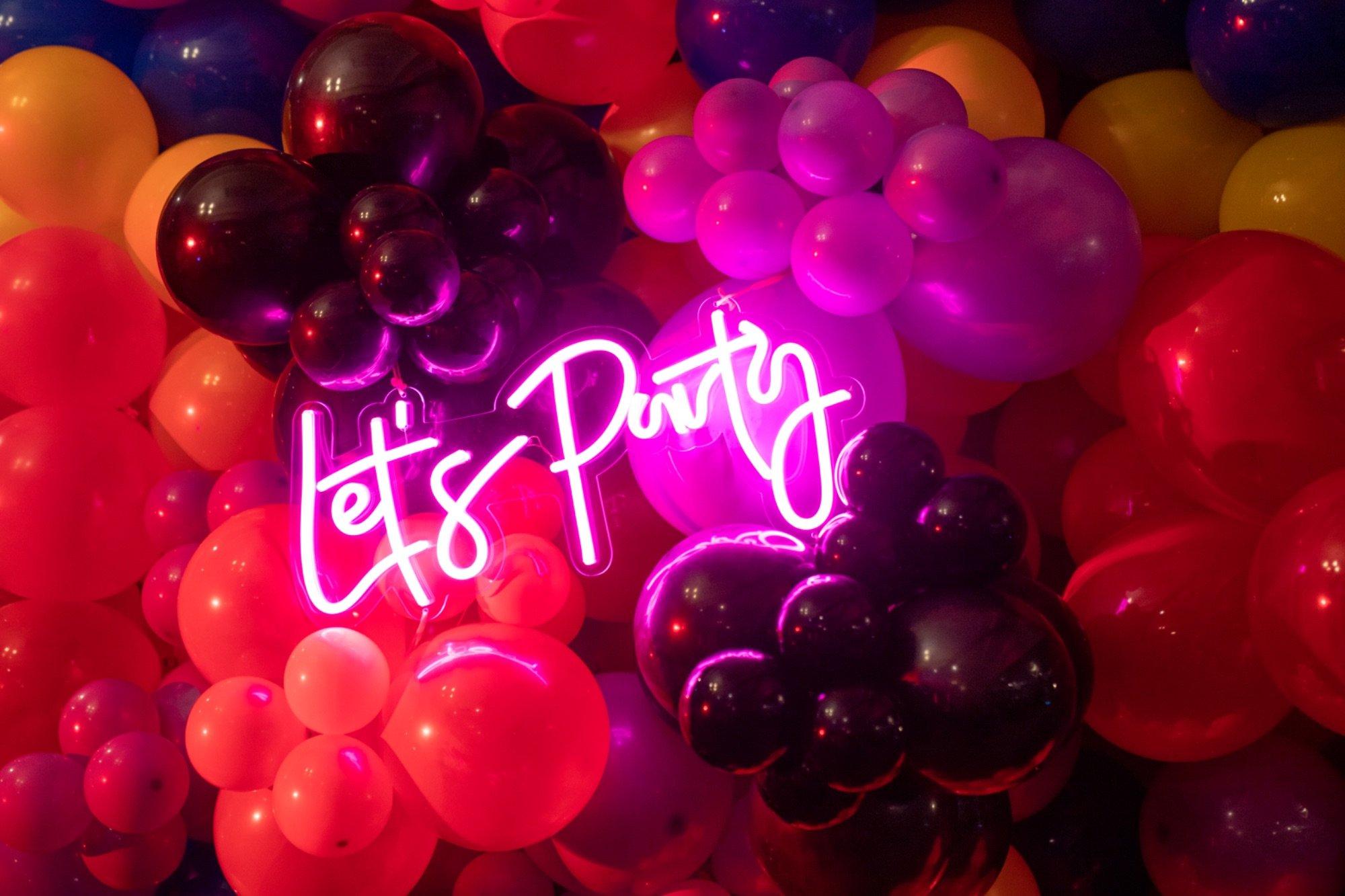 carousel-hero-element image-13