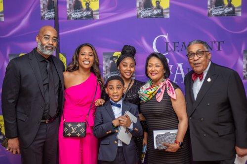 mobile - carousel-hero-element image-3